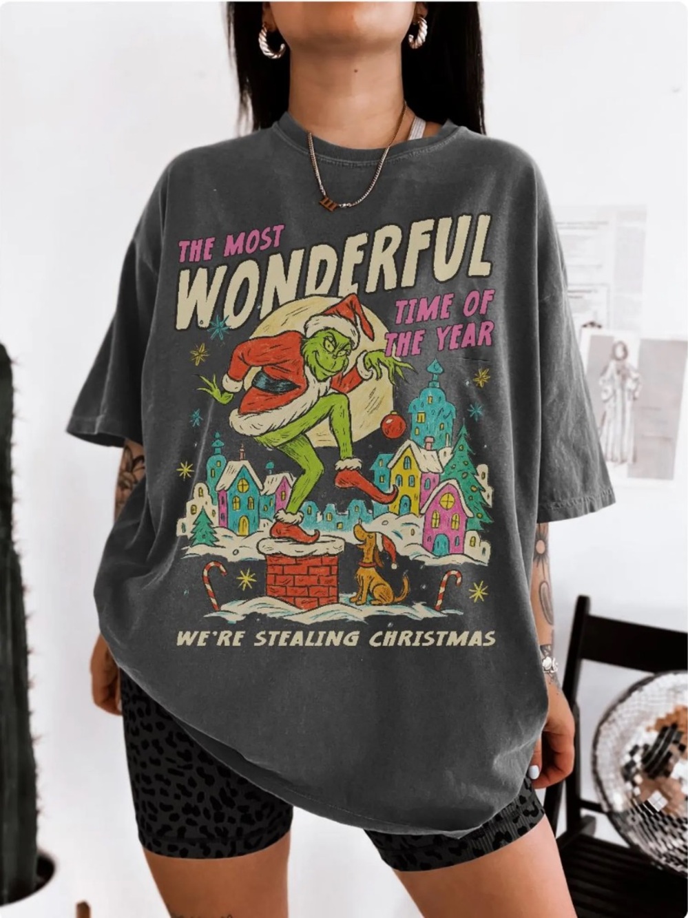 Vintage Grinch Graphic Holiday Tee - Pepper